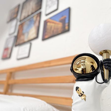 The Urban Nest Apartment Милано Екстериор снимка